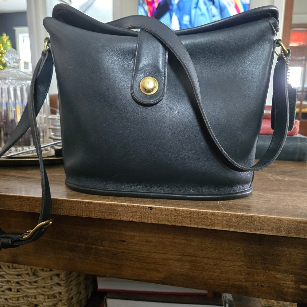 Vintage Coach Shoulder/Crossbody Bag